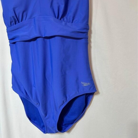 SPEEDO woman’s halter top, built in bra, full bottom coverage swimsuit. Size 16. - Picture 2 of 10